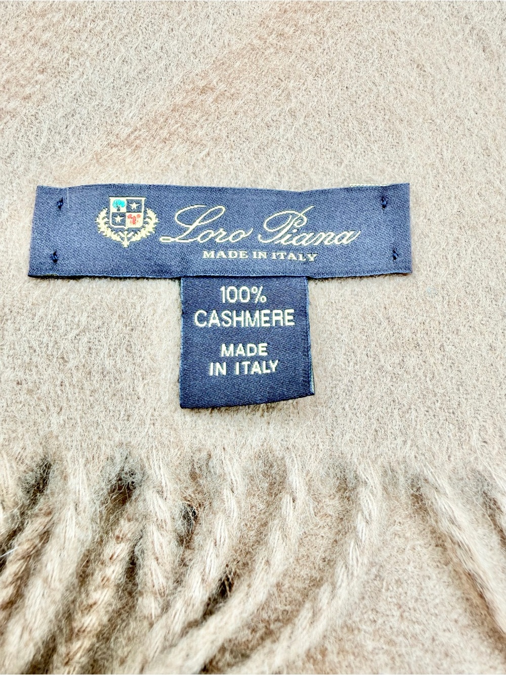 Loro Piana Beige Cashmere Knit Solid Rectangle Scarf w/ Fringe Logo Italy - Picture 3 of 6